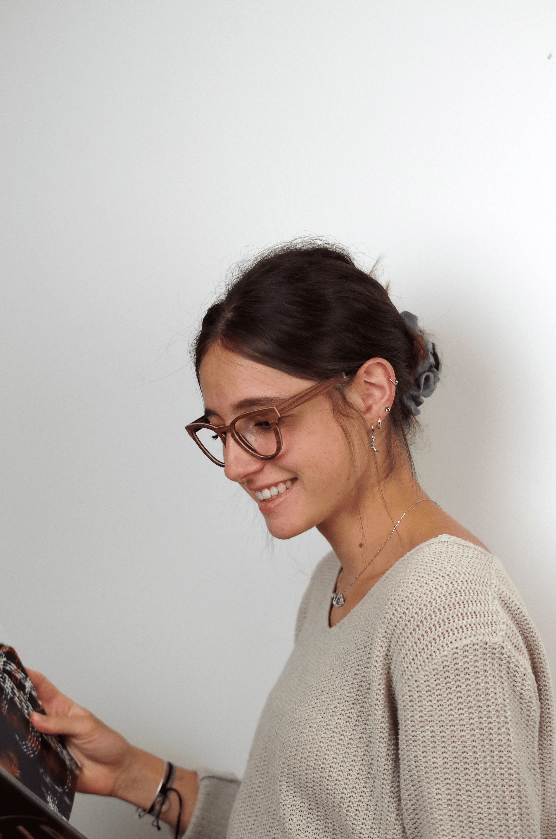 photo mannequin portant des lunettes en bois la lyonnaise 3